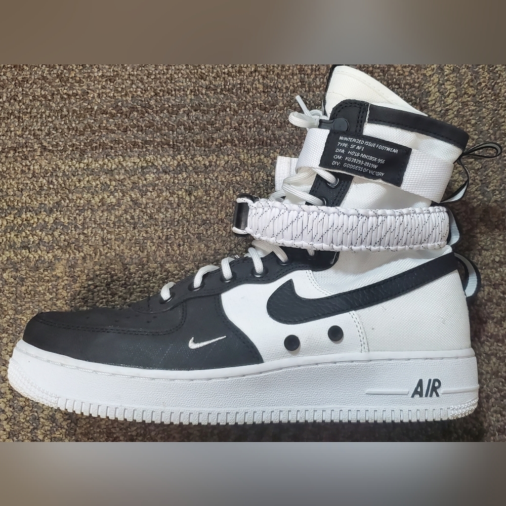 Nike Special Field Air Force 1 Panda 8.5